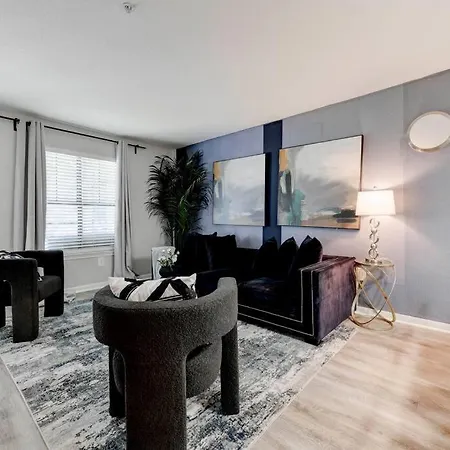 6 Min To Dt~Pool~Free Parking~2King Bed & 2Bath Apartment